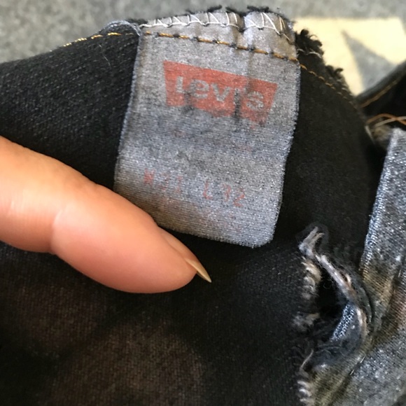 Levis vintage distressed cut off festival shorts - Picture 3 of 6